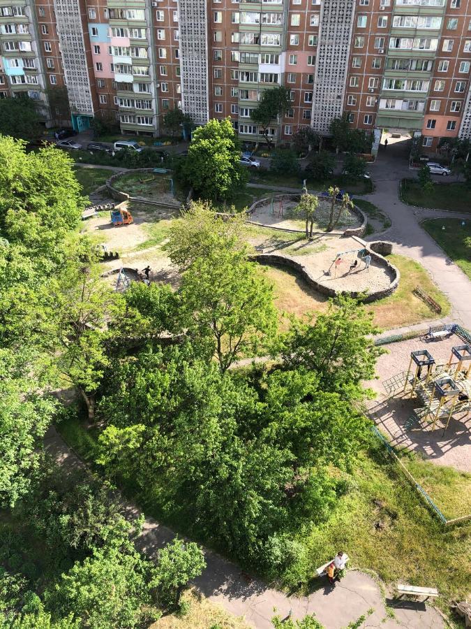Новая Красивая Квартира. Cherkasy Exterior photo