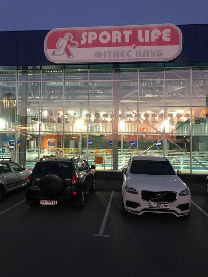 Новая Красивая Квартира. Cherkasy Exterior photo